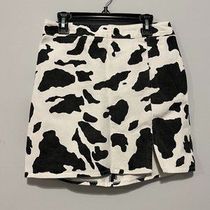 LE LIS COLLECTION: NWT Cow Print Denim Mini Skirt - Size Small